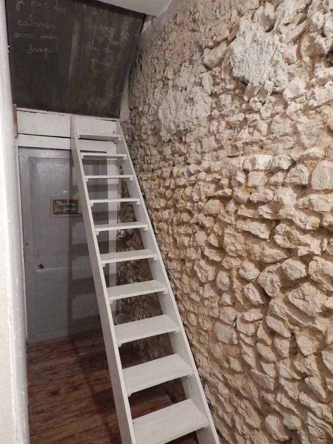 Mimi La Sardine Bed & Breakfast Saint-Gervais en-Belin Bagian luar foto