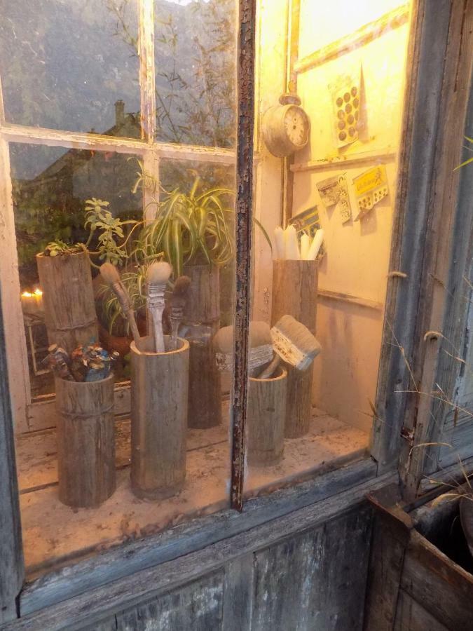 Mimi La Sardine Bed & Breakfast Saint-Gervais en-Belin Bagian luar foto