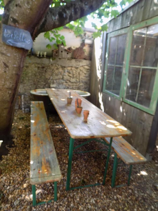 Mimi La Sardine Bed & Breakfast Saint-Gervais en-Belin Bagian luar foto